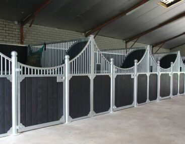 Paardenboxen met een klassiek design