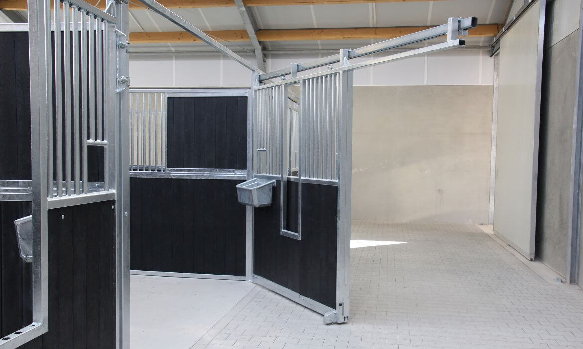 Funktionella stallfronter för maximal effektivitet